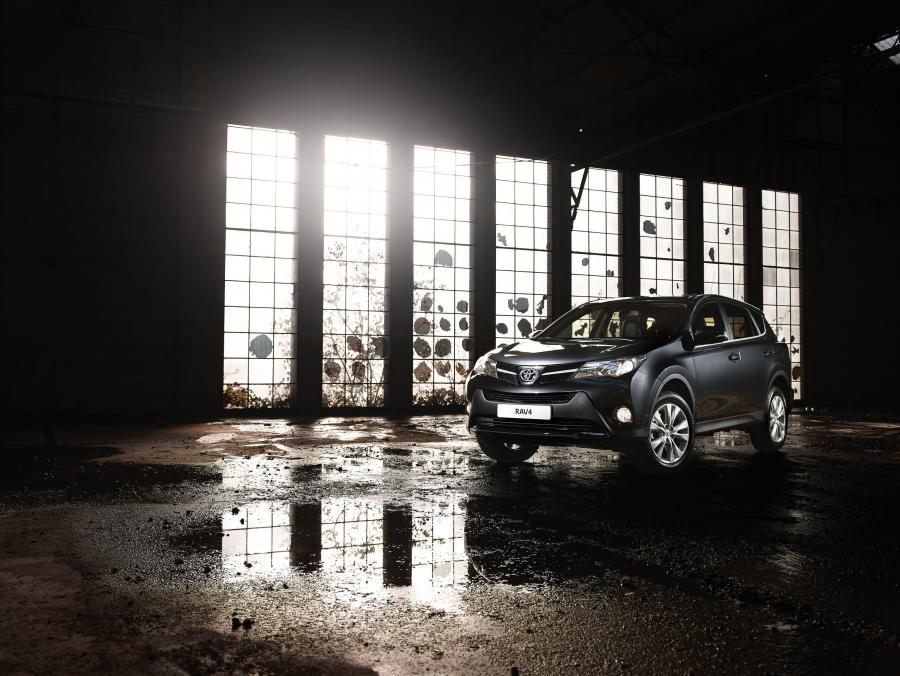 Toyota RAV4 2013 года  (EU) (фото 19 из 27)